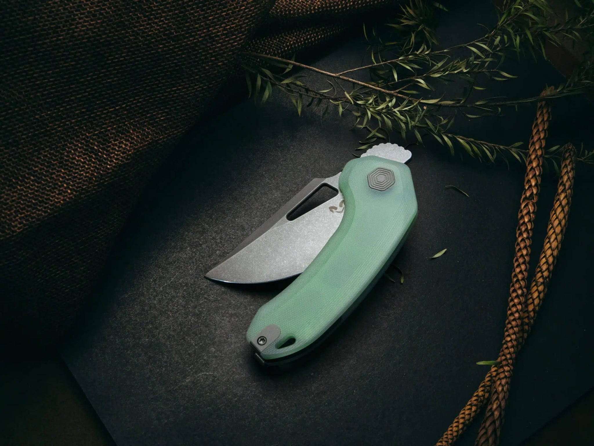 DAMNED DESIGNS DMN015XLGJ DJINN XL LINERLOCK JADE G10 14C28N STEEL FOLDING KNIFE. - SRK KNIVES AND SPORTS INC