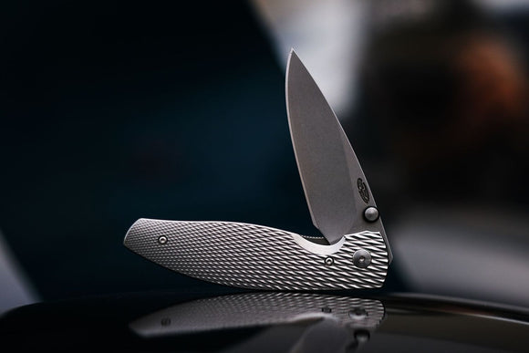 TRM KNIVES ATOM LIZARD SKIN TI 3D CPM MAGNACUT STEEL LINELOCK FOLDING KNIFE. - SRK KNIVES AND SPORTS INC